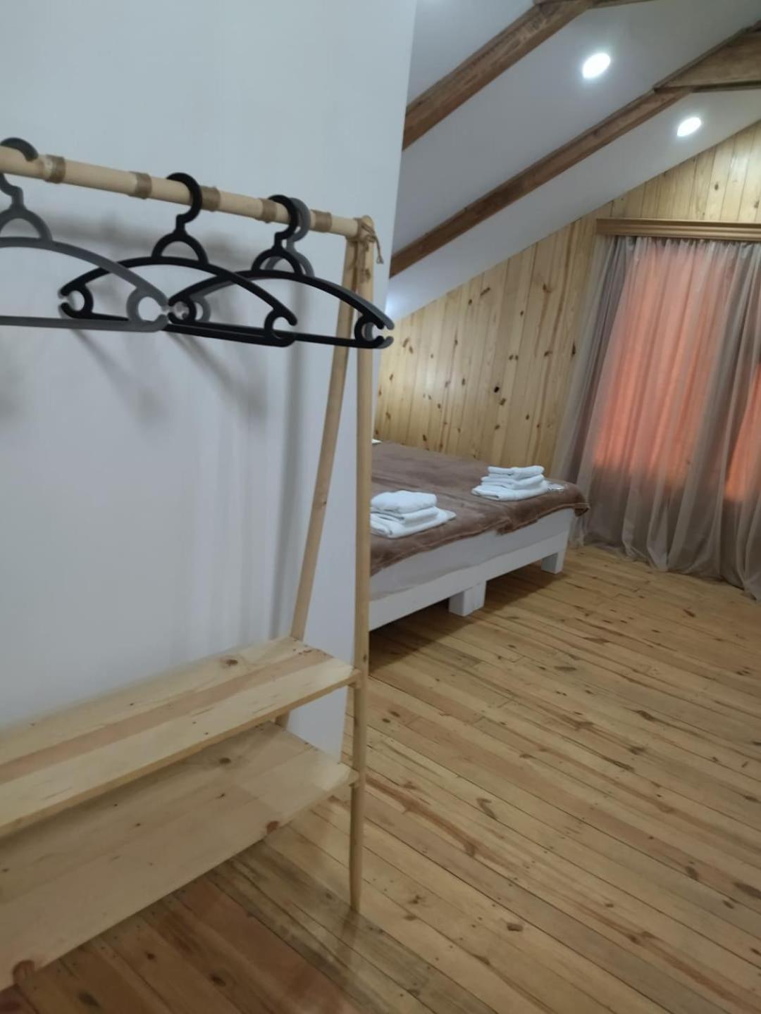 Hotel Alismereti Zekari 外观 照片