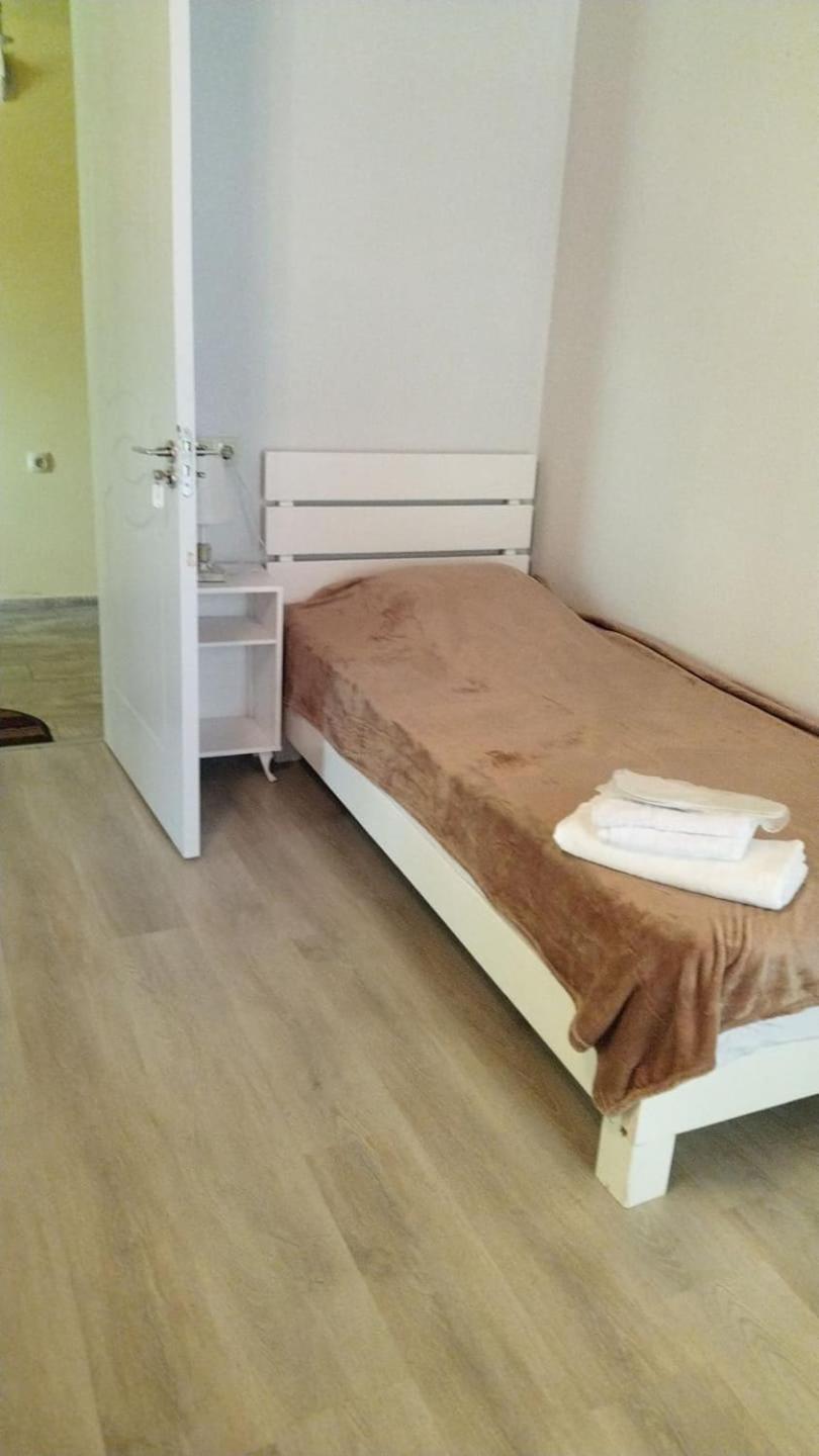 Hotel Alismereti Zekari 外观 照片